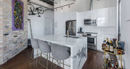 Private Rooftop Penthouse Loft