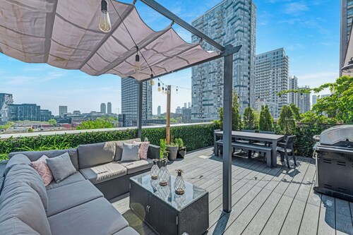 Private Rooftop Penthouse Loft