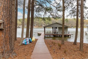 Property grounds - Lakefront, Dock, Kayaks, Games, Firepit, Fireplace (Littleton)