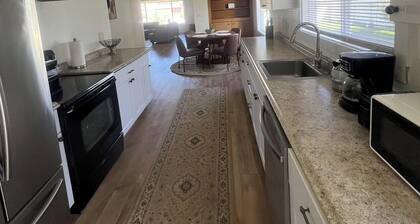 Sun Lake Retreat - Coulee City Getaway