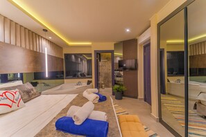 4 bedrooms, iron/ironing board, WiFi, bed sheets - Villa Kazarman, Kalkan’ın kalbinde denize, merkeze Yakın (Antalya)
