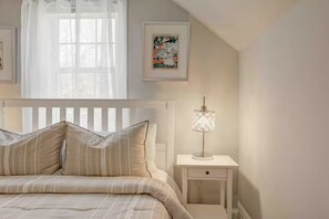2 slaapkamers, een strijkplank/strijkijzer, wifi, beddengoed