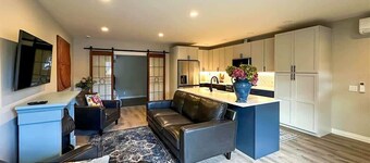 Urban Cedars New! Charming 5-Bedrooms Near Downtown Sequim