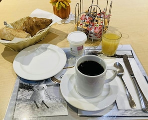 Daily continental breakfast for a fee