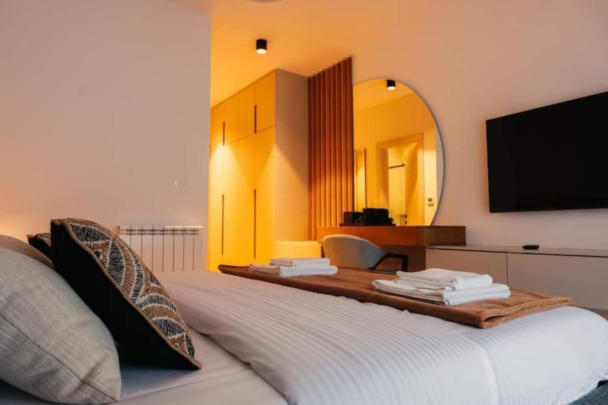 Chambre double, vue sur la montagne