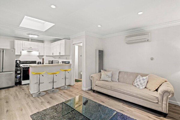 Beverly Hills Home Guest House & Hot Tub - West Hollywood
