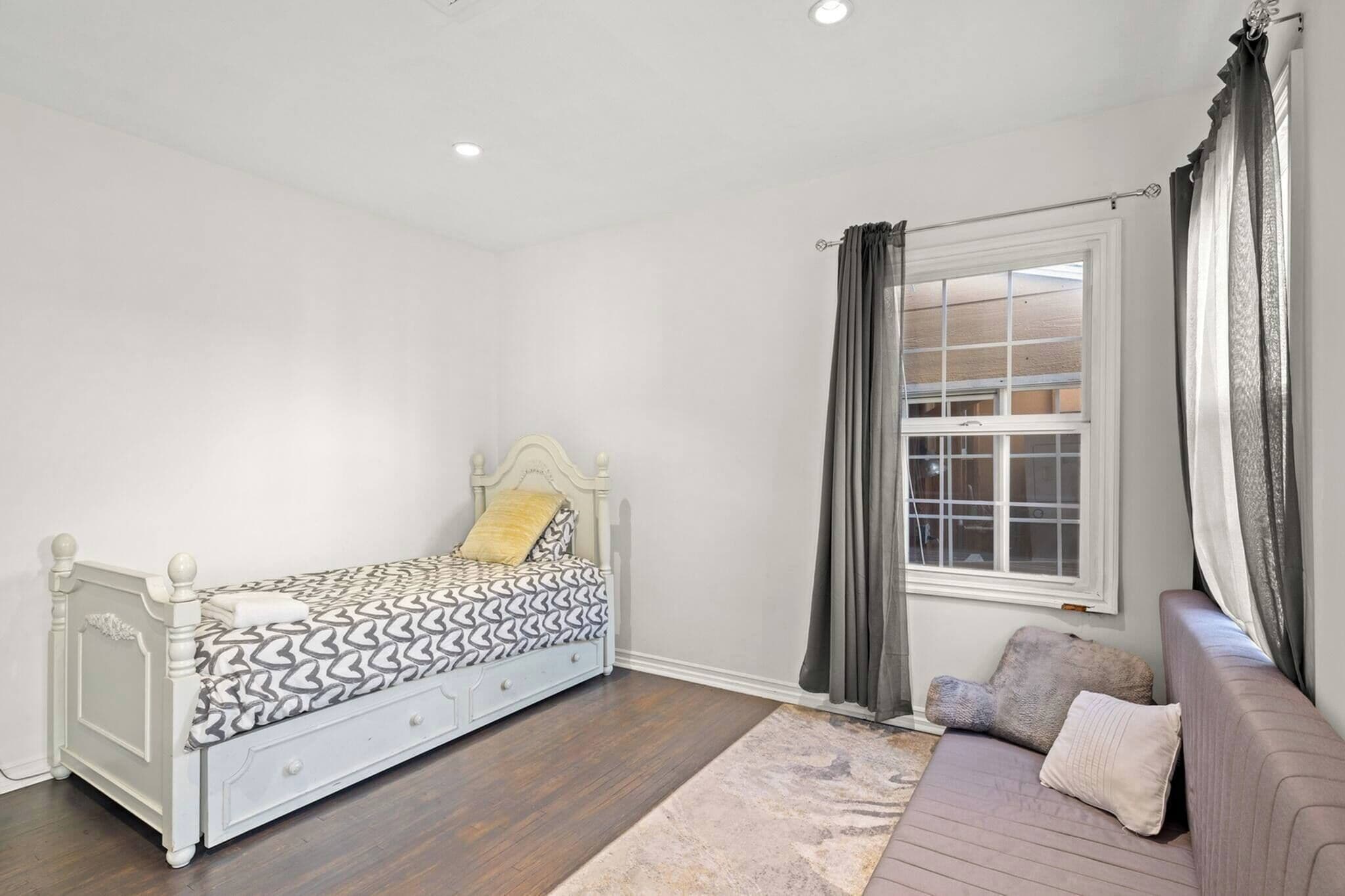 5 bedrooms