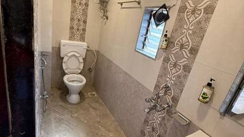 Classic Double Room | Bilik Mandi