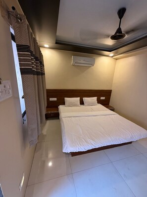 Classic Double Room | Iron/ironing board, free WiFi - TPH Matheran (Matheran)