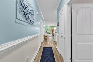 Interior - Spacious BRAND NEW 4-bedroom condo in wonderful Murrells Inlet Sleeps 10 (Murrells Inlet)
