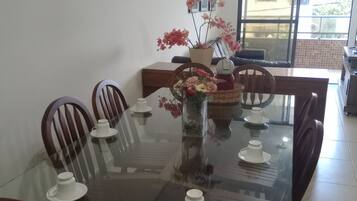 Apartamento básico | Opções para refeição