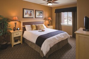 Room - Christmas in Steamboat Springs! 1 Bedroom Full kitchen Ski shuttle. Sleeps 4 (Steamboat Springs)