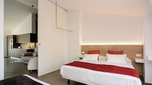 1 slaapkamer, een strijkplank/strijkijzer, internet, beddengoed