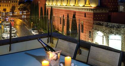 Can you imagine staying right in front of the Dalí Museum?