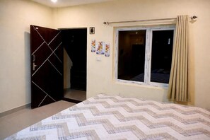 Room - Malabar Cottage - Panoramic Mountain View (Kodaikanal)