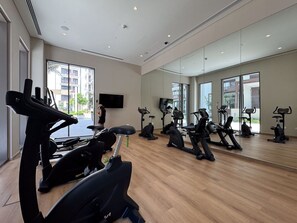 House - Free Housekeeping Visits During Your Stay - Stayshort - Modern 1 Bedroom in Dubai Creek Harbour That Sleeps 2 (Dubai)