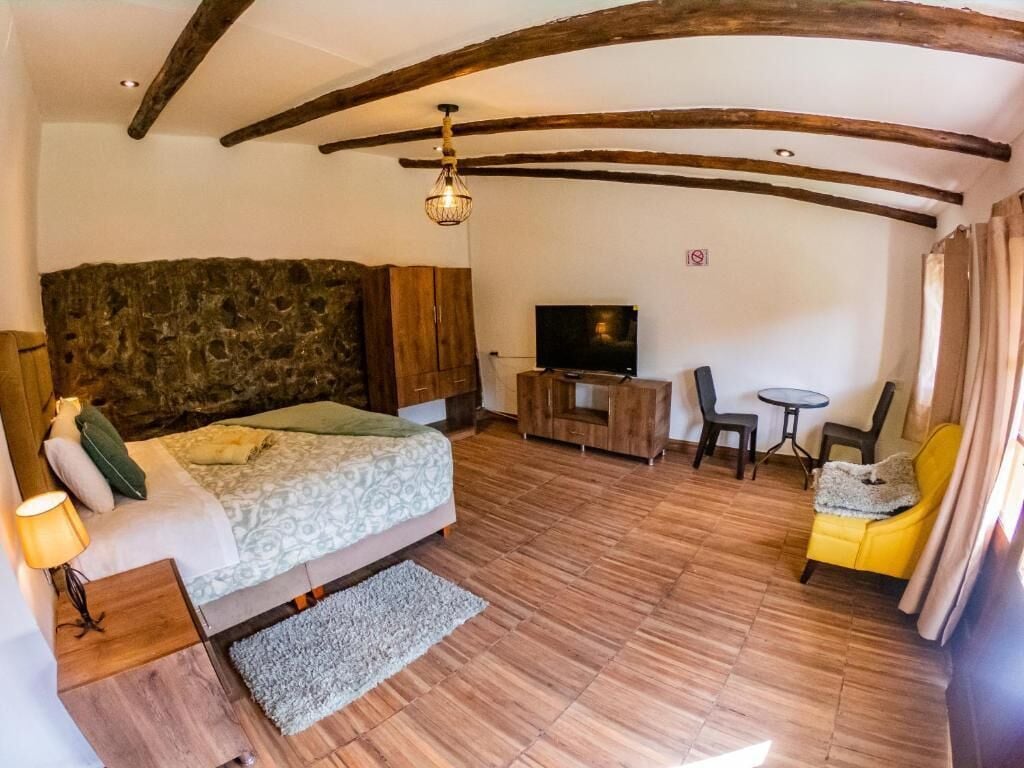 Tweepersoonskamer, balkon, uitzicht op tuin