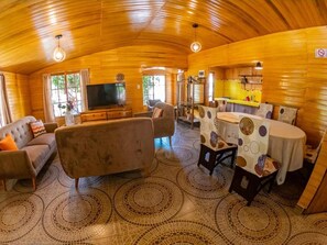 Living area - KAY PACHA WELLNESS PLACE (Andres Avelino Caceres Dorregaray)