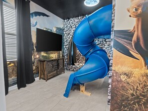 Children’s area - LAKEVIEW Themed Home w/ Pool & Theater Near Disney (3033) (Kissimmee)