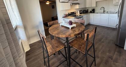 Family friendly 2 bedroom house in Roswell with kids play room and fitness room!