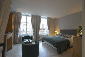 Deluxe Studio, 1 Queen Bed, Non Smoking, Kitchenette (Studio La Tortue) | Premium bedding, individually decorated, individually furnished