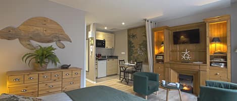 Studio Deluxe, 1 grand lit, non-fumeur, cuisinette (Studio La Tortue) | Literie de qualité, décor unique, ameublement unique