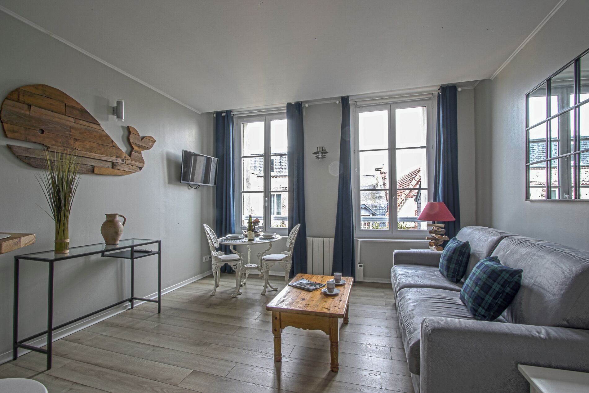 Comfort Studio, 1 Queen Bed, Kitchenette (Studio Le Bois Flotté) | Living area