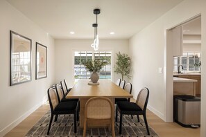 Dining - The Lysanda Villa (Mission Viejo)