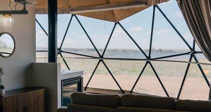 Geodome Ranch Retreat- with a Hot Tub!