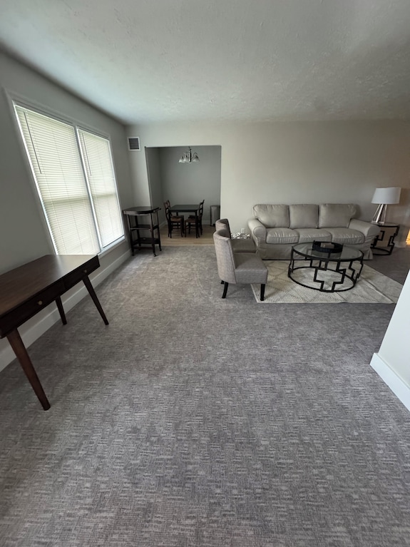 Peaceful 2-bedroom Apartment With Ac In Quiet Neighborhood - Youngstown, OH