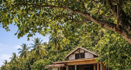 Private Beachfront Home – Aore Island, Vanuatu