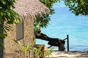 Beach - Private Beachfront Home – Aore Island, Vanuatu (Sanma Province)