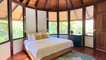 4 bedrooms, WiFi, bed sheets