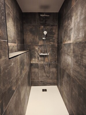 Bathroom - Vrbo Property (Wattwiller)