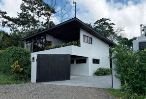 Villa, Garden View