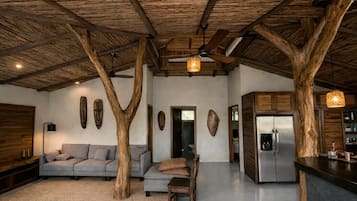 Villa, Gartenblick | Badezimmer