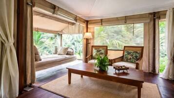Superior Tent | In-room safe, free WiFi, bed sheets