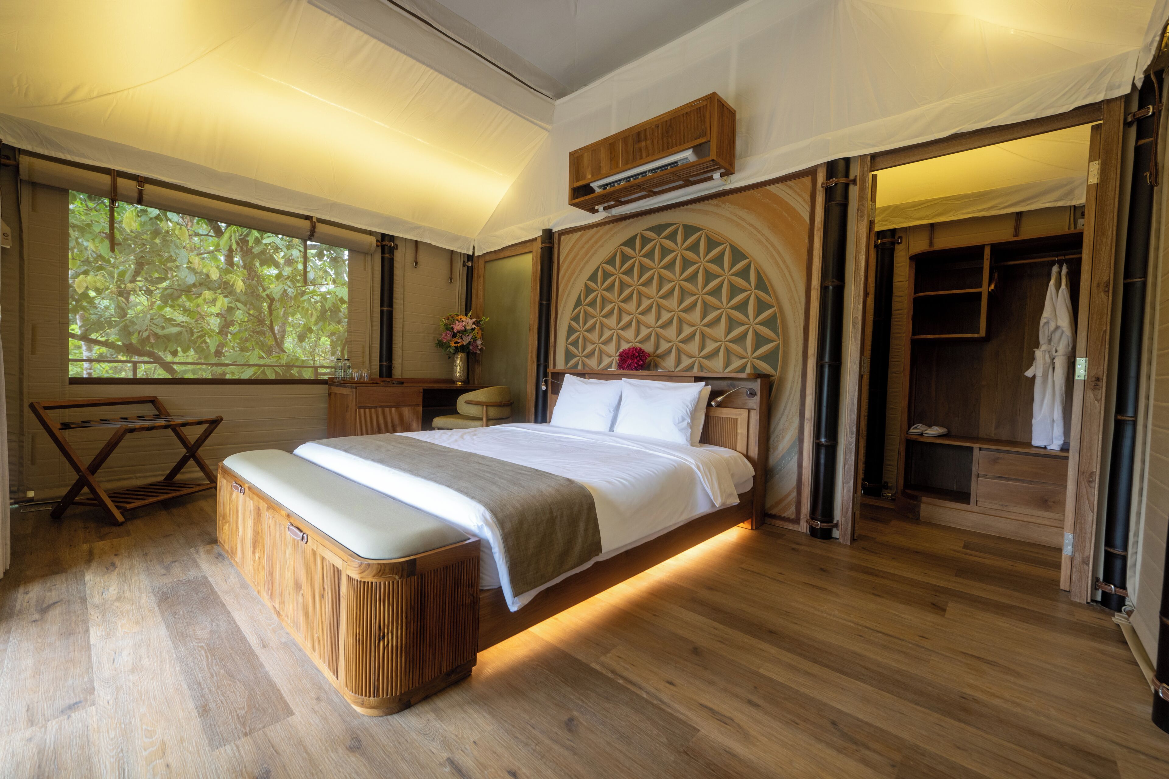Superior Tent | In-room safe, free WiFi, bed sheets
