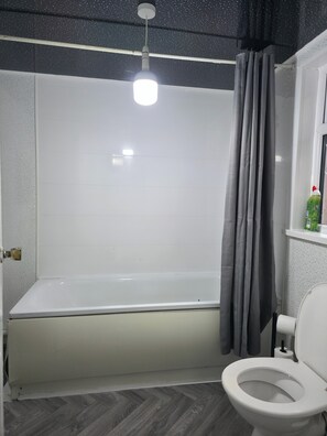 Towels, toilet paper - Costa Home Middlesbrough (Middlesbrough)