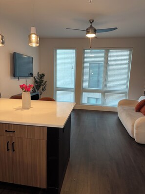 Interior - Modern 1BR Downtown ATL - Minutes to Benz Stadium (Atlanta)