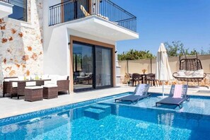 Pool - Holiday villa in Kaş / Antalya, on the most turquoise sea of the Mediterranean. (Antalya)
