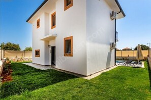 Exterior - Holiday villa in Kaş / Antalya, on the most turquoise sea of the Mediterranean. (Antalya)