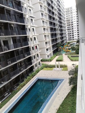 Pool - cozy room for family moa complex ikea smx airport ayala malls okada (Pasay City)