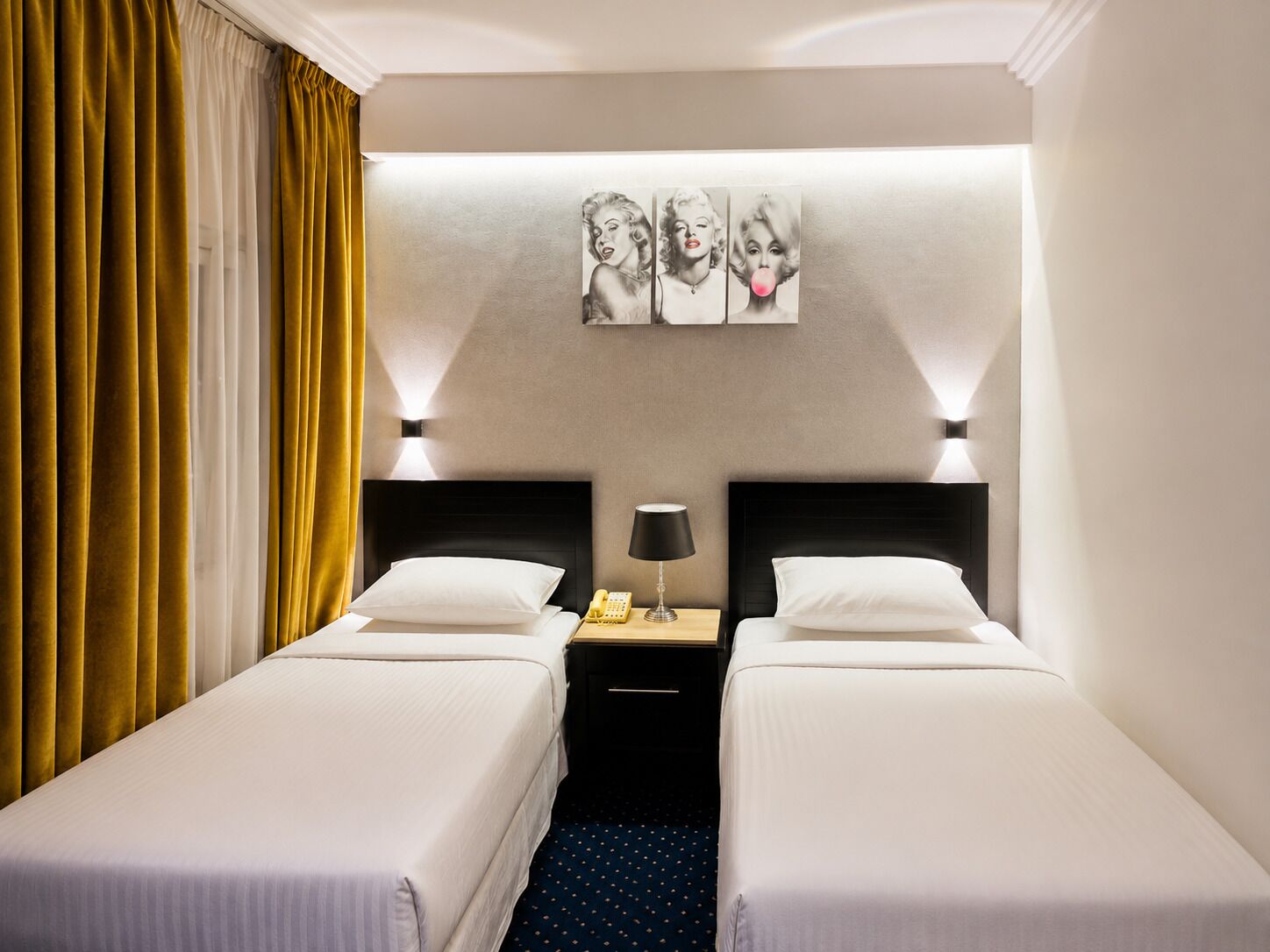 3 chambres, fer et planche à repasser, Wi-Fi, draps fournis
