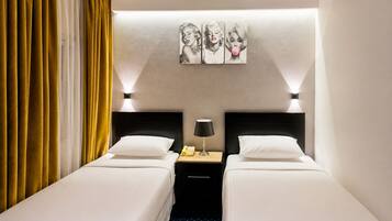 3 chambres, fer et planche à repasser, Wi-Fi, draps fournis