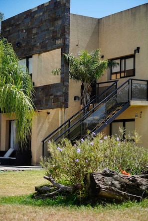 Exterior - Complejo Anjana (Federación)