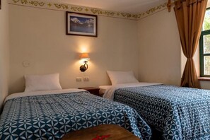 Habitació amb dos llits individuals clàssica, vistes al pati