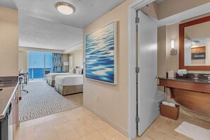 1 bedroom, iron/ironing board, WiFi - Exclusive Trump Beachfront Condo (Sunny Isles Beach)