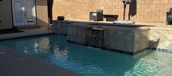 3-bedroom spacious house in Coachella with pool, jacuzzi, & grill