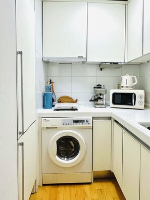 Private kitchen - Cozy 1-Bedroom apartment in Seoul - Dongmyo (Seoul)